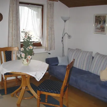 Gastehaus Becker *