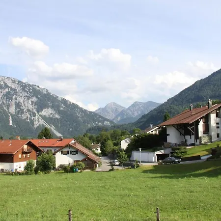 Gastehaus Becker Daire Ruhpolding